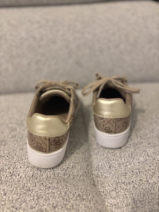 Buty guess  bezowe