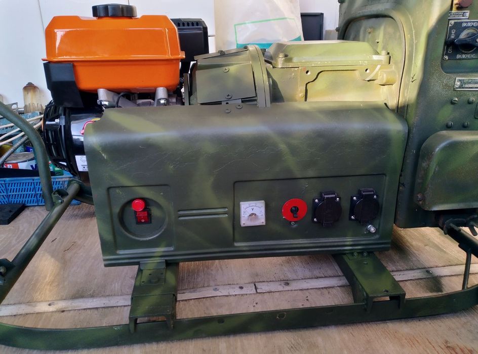 Продам бензогенератор