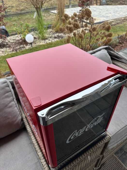 Praktycznie nowa, oryginalna chłodziarka Coca-Cola firmy Husky