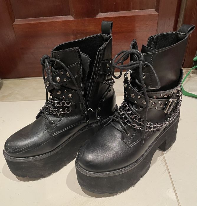 Botas  como novas n.38