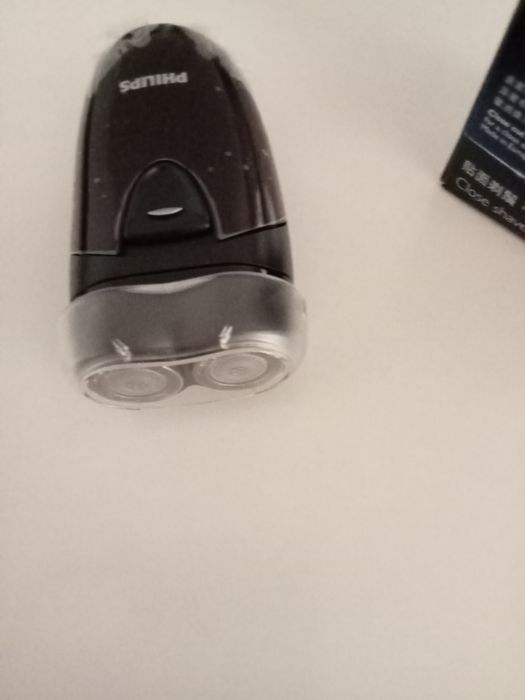 Máquina de barbear,duas cabeças.