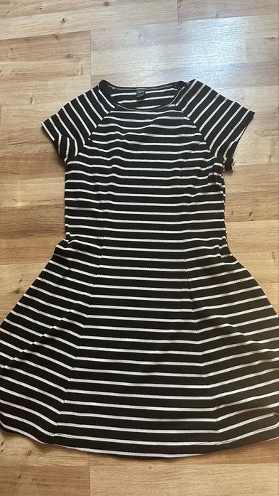 Sukienka zebra krótki rękaw shein s/36