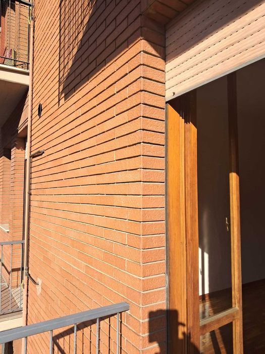 6 кімнат. квартира в елітному районі біля парку в місті Імола (Італія)