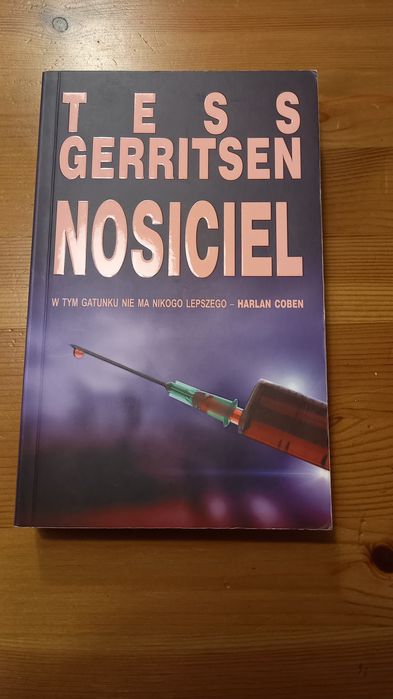 Nosiciel Tess Geritsen