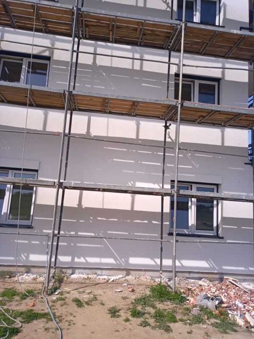 Sprzedam rusztowania elewacyjne .