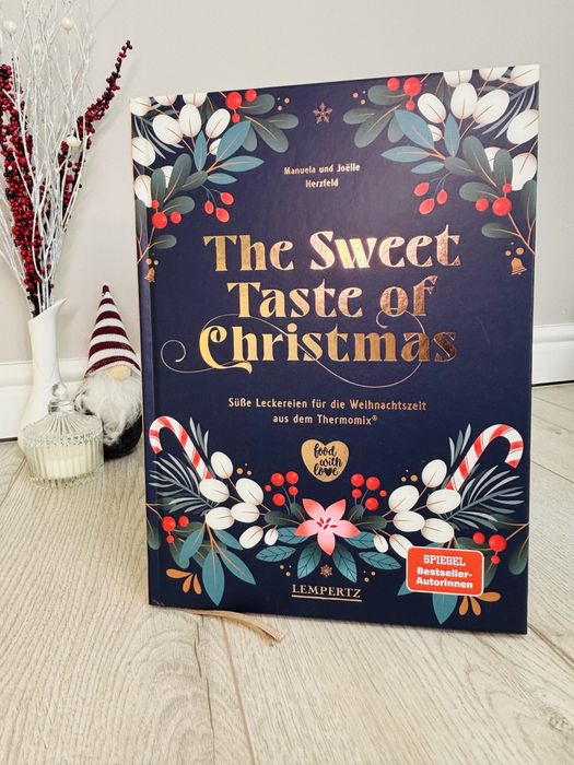 Книга про різдвʼяну випічку «Солодкий смак Різдва». Німецькою мовою