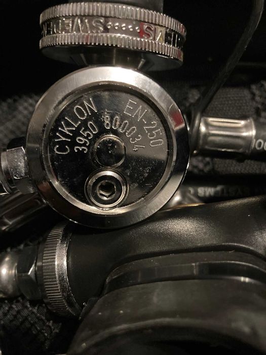 Automat nurkowy Posejdon Cyklon 5000 I i II stopień +octopus +manometr