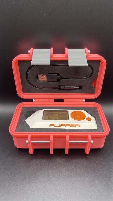 Vendo caixa de transporte para Flipper Zero