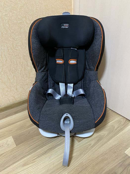 Автокресло BRITAX-ROMER KING II LS Black Marble с 9 мес.до 4 лет