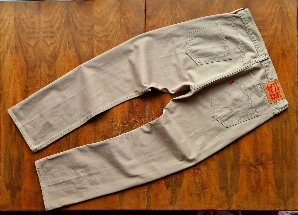 Джинсы (Levis 501) разм. W34-L32. Made in Pakistan.