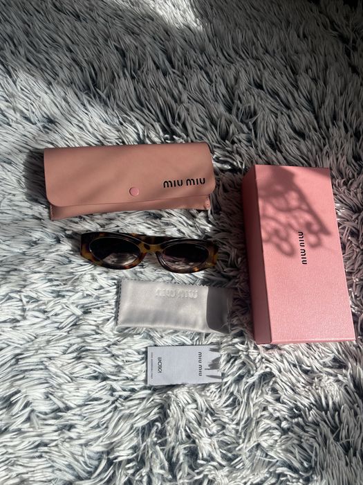 Okulary przeciwsłoneczne Miu Miu