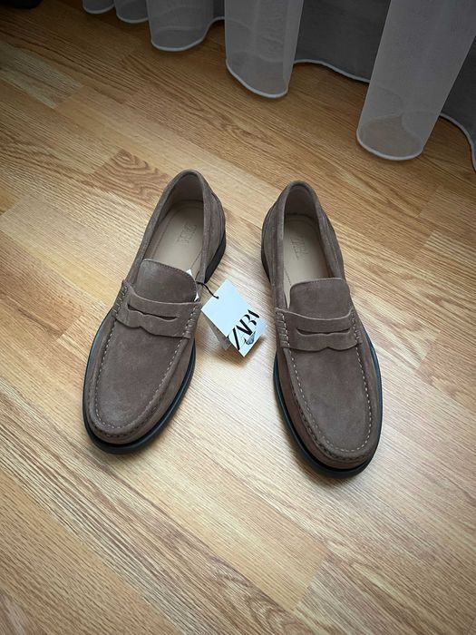 Шкіряні лофери Zara (p. 43)