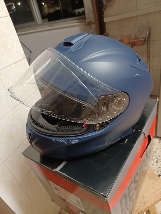 Capacete semi novo
