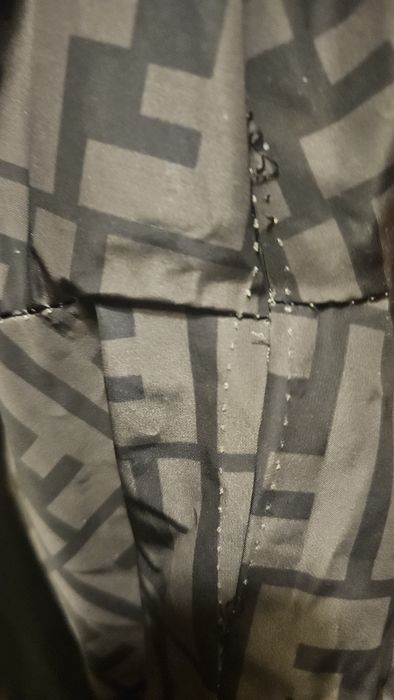 Fajna kurtka wiatrówka Fendi XXL