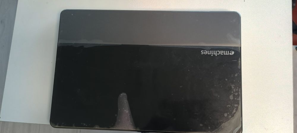 Acer eMachines E640g під відновлення або запчастини
