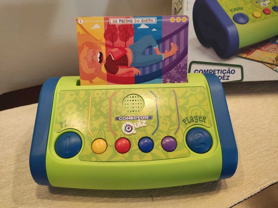 Vendo jogo Quiz Conector Usado 2x - 4 Anos - igual a novo