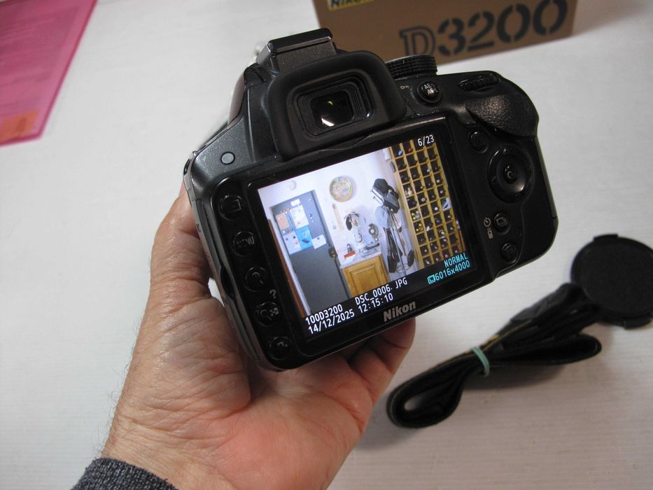 Nikon D3200 + Lente sigma 18-200 com estabilizador tudo na caixa - Ver descrição