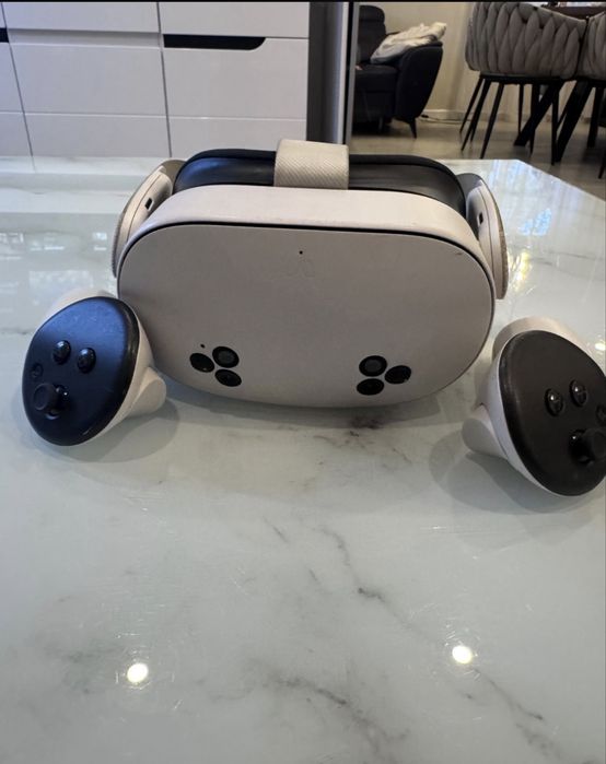 Quest VR 3S.