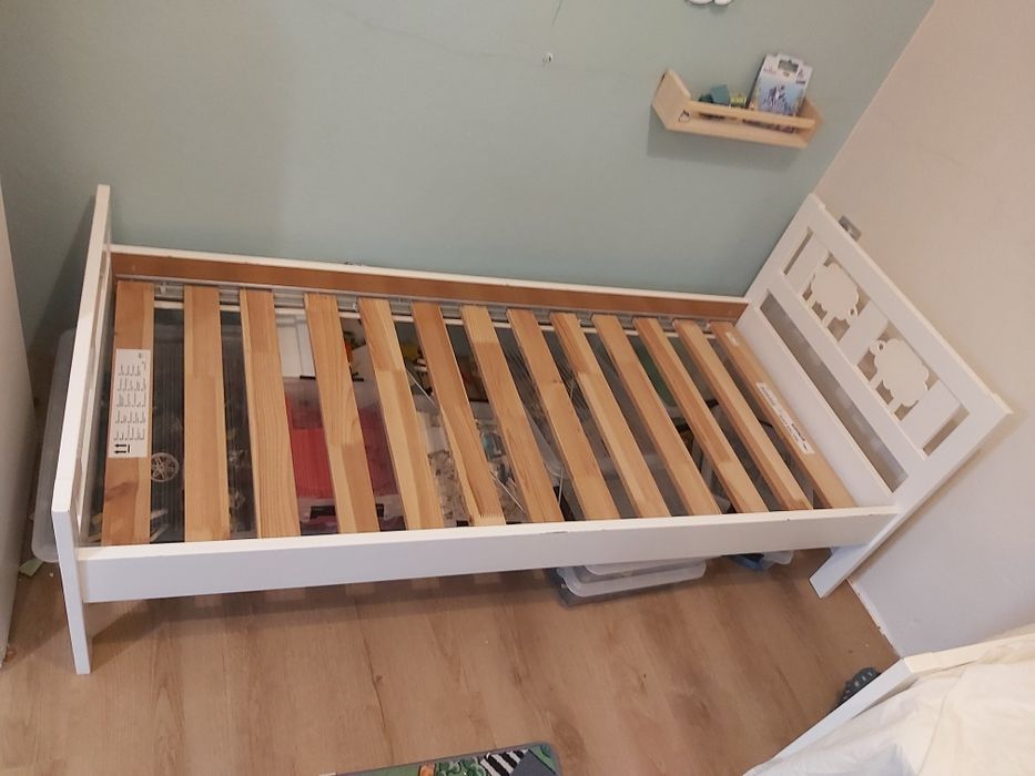 Łóżko dziecięce Ikea Kritter z barierką i materacem