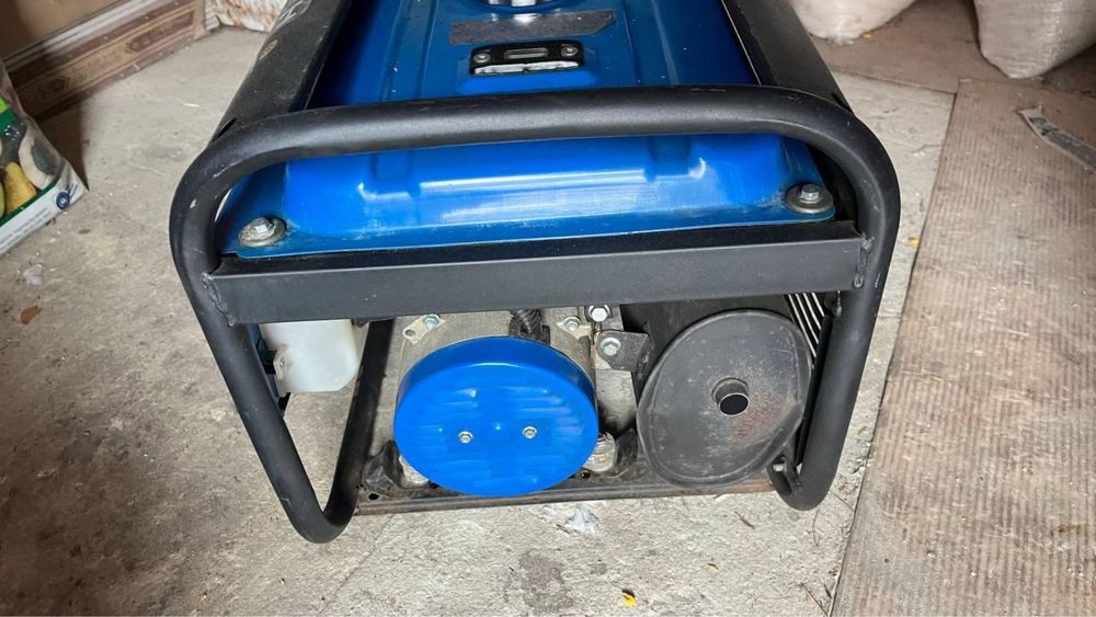 Генератор бензиновий