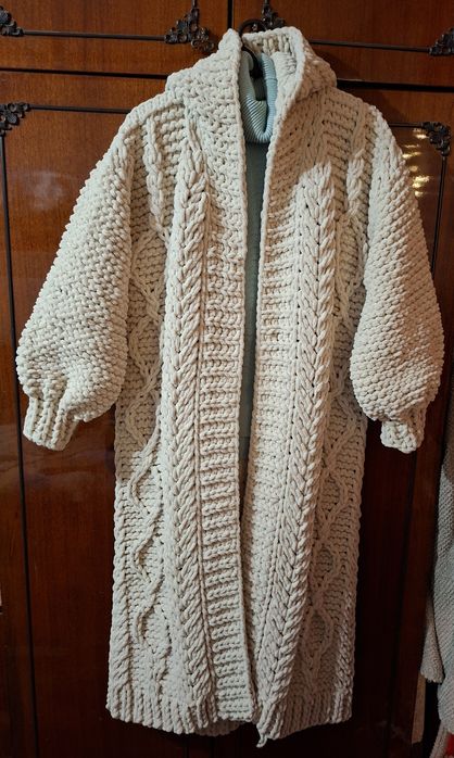 Кардиган з капюшоном і поясом