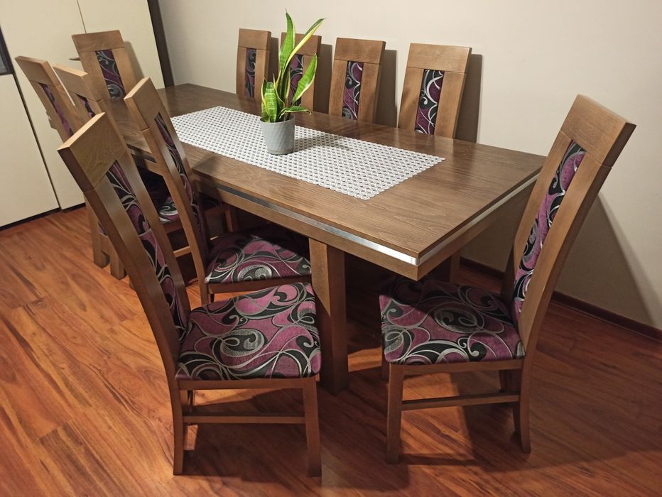 Stół dąb rozkładany i 10 krzeseł