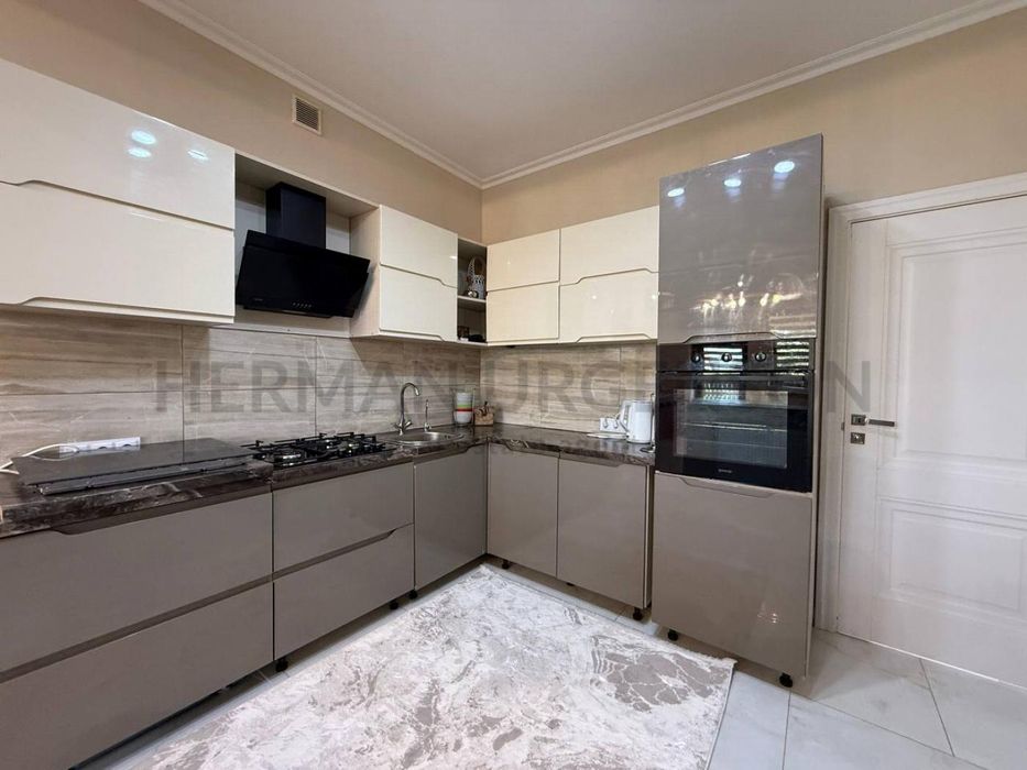 Дом по адресу Петефі Шандора пл. (площадь 258 м²) - Atlanta.ua - фото 4