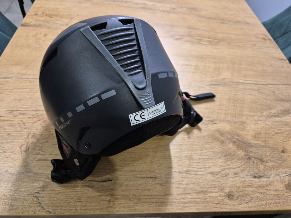 Kask narciarski 56 S
