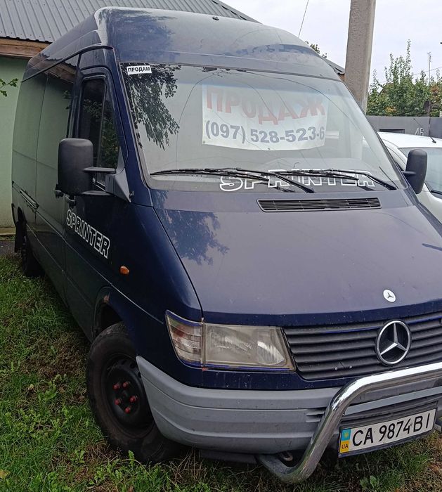Автомобіль Mercedes Benz Sprinter