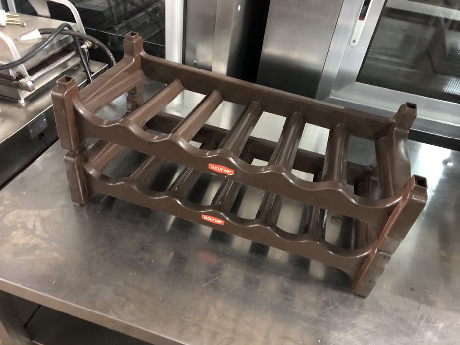 Garrafeira dupla em plástico para 12 garrafas