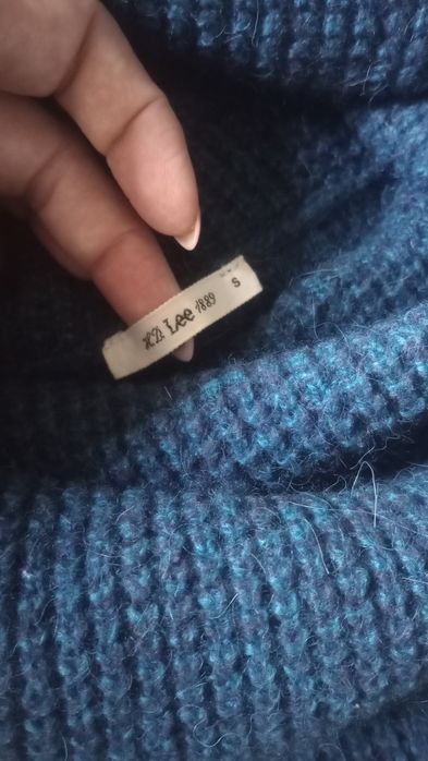 Piękny golf damski sweter Lee r.S
