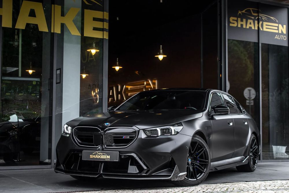 BMW M5 xDrive
