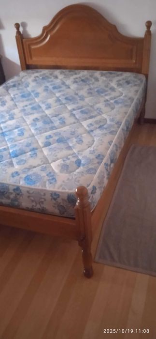 Cama de casal 1,40 por 1,90
