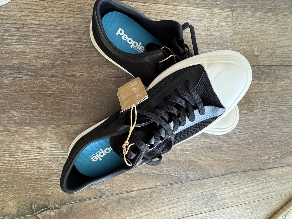 Кеди People Footwear — нові, легкі як Nike, 41 розмір
