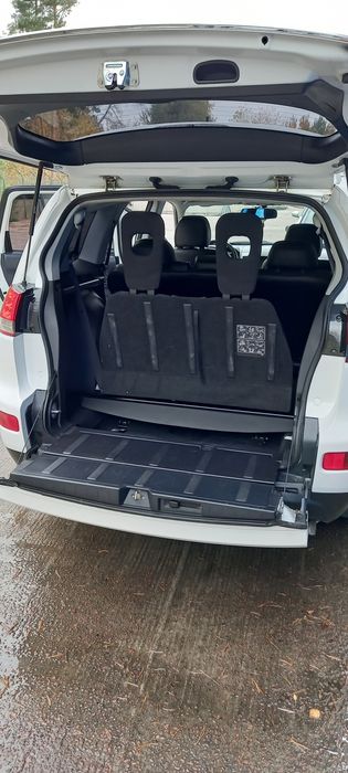 Автомобіль Citroen c crosser