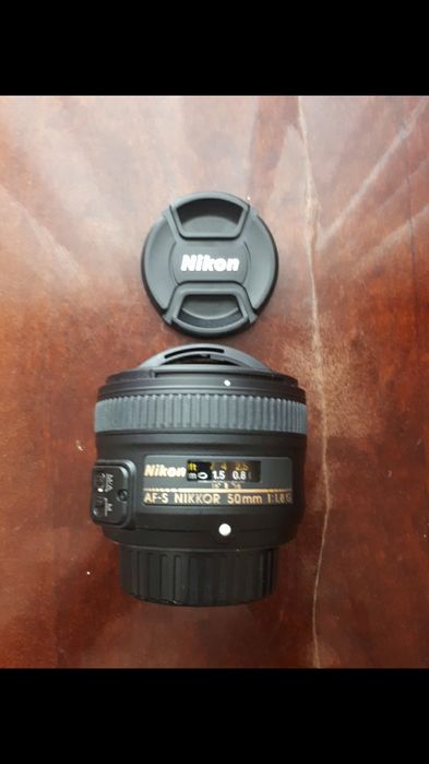 Объектив на фотоаппарат Nikon