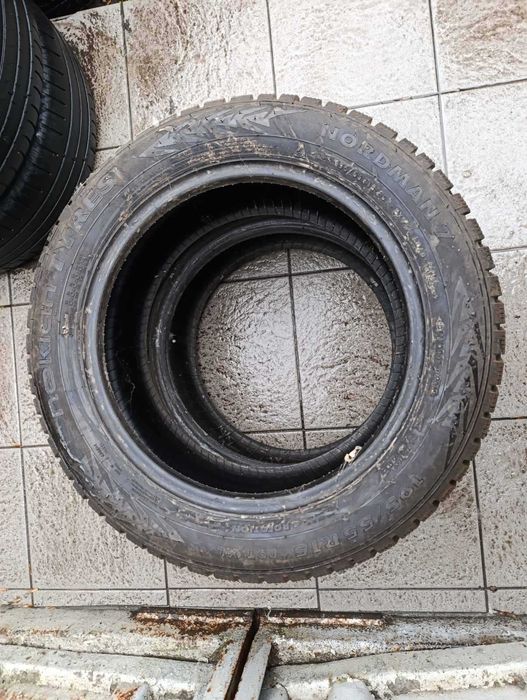 Продам шиповані шини Nokian  195/55 R15 та 185/55 R15