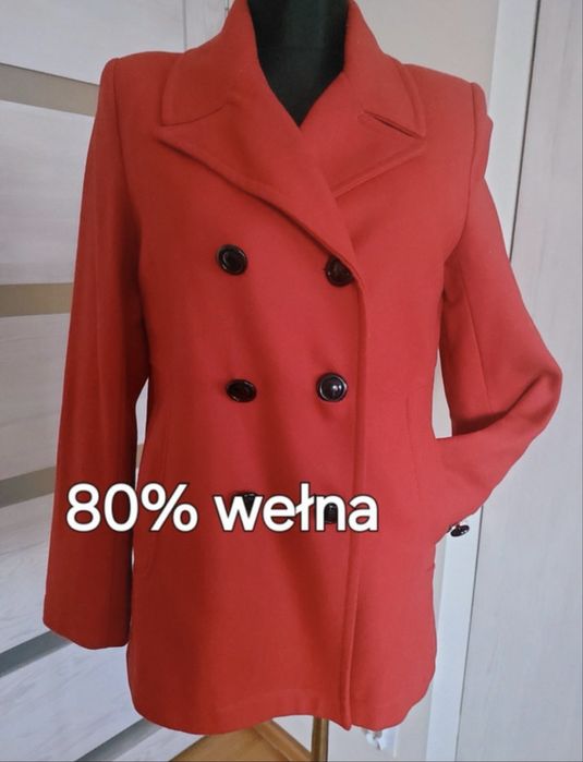 Czerwony płaszcz Naf Naf – 80% wełna, stan idealny