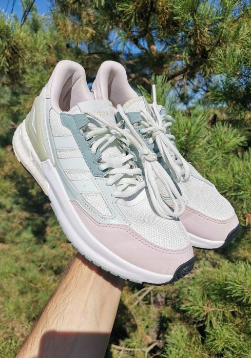 Кросівки Adidas Nebzed Super Boost Cloud