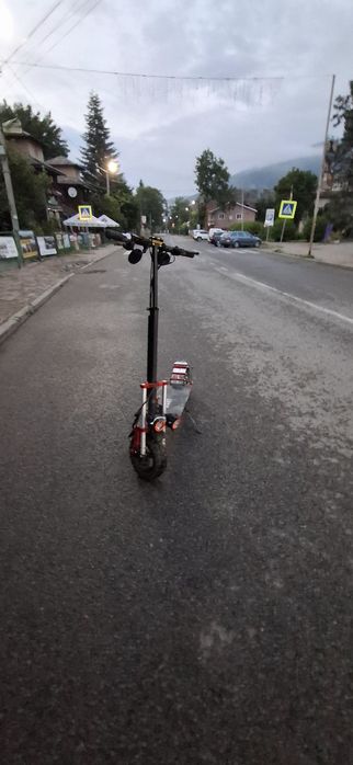 Продам електросамокат Giant outlander M11