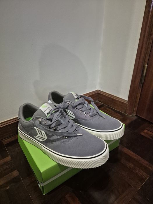 Sapatilhas Cariuma NAIOCA PRO