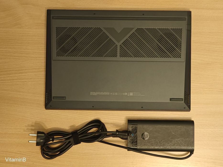 Laptop HP VICTUS 16 (i5-11400H, RAM 16GB, RTX3050 4GB, M.2 1TB)