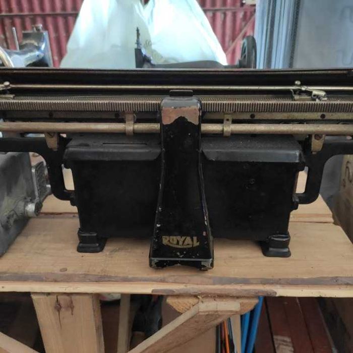 Máquina de escrever Royal