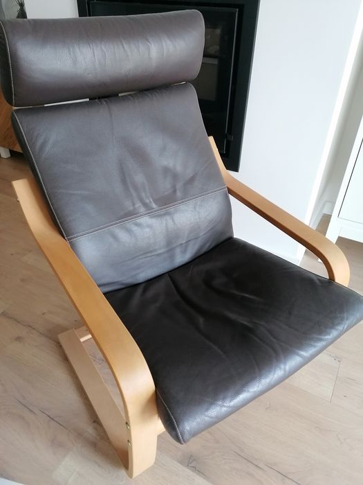 Poltrona Poang Ikea em pele