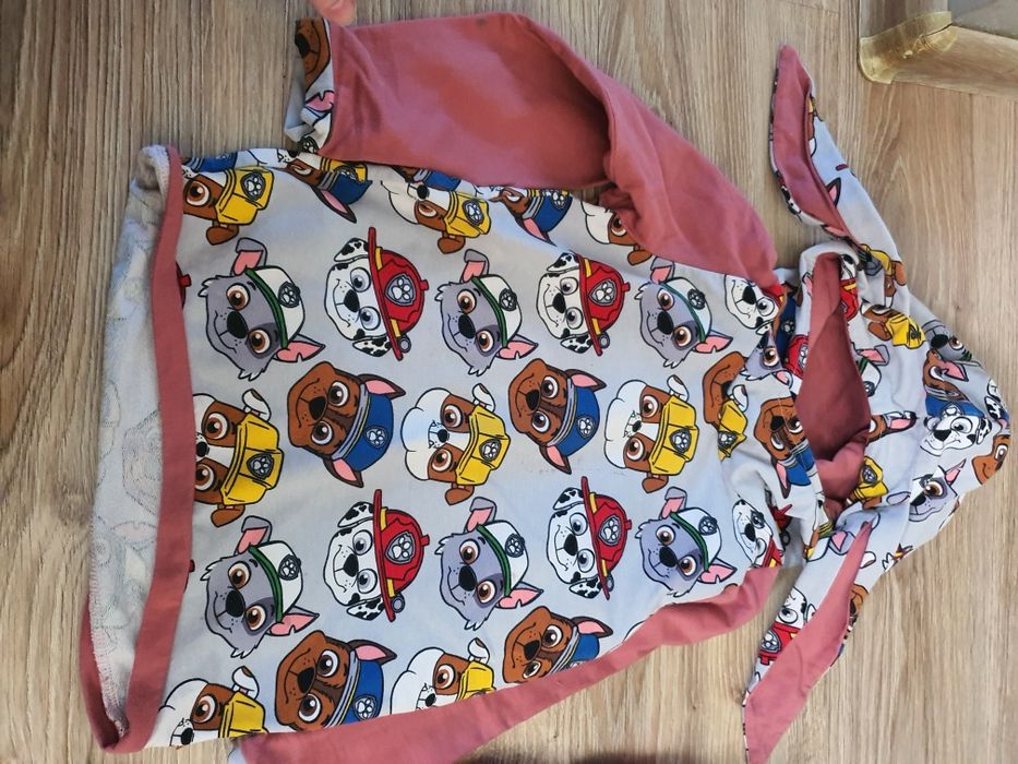 Zestaw ubranek 104 2 × bluzka bluza