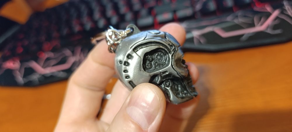 Брелок голова Термінатора