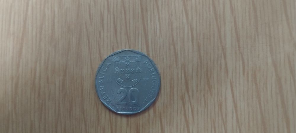 Moedas 20 escudos