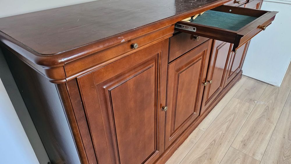 Duża komoda drewniana