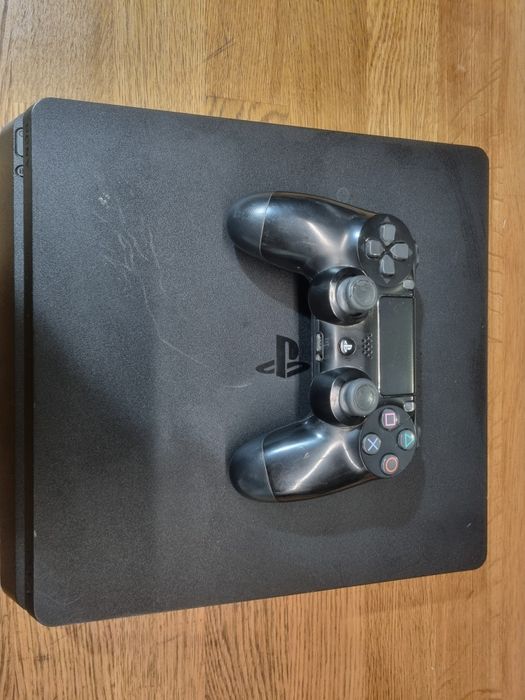 Ps4 Slim 500 GB, stan bdb! Soft 11.52! GOLDHEN! CUH-2116A