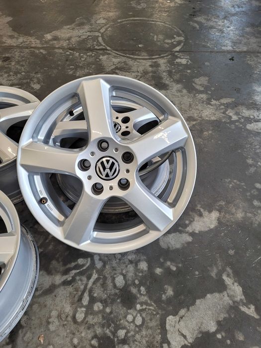 Felgi Aluminiowe r 16 komplet Volkswagen  5 x112